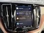 Volvo XC60 2.0 T6 Plug-in hybrid AWD Ultimate Bright | Long Range | Luchtvering | Adaptieve Cruise Control | Schuif-/Kanteldak | Keyless | Harman Kardon Audio | Dodehoekdetectie | 360 Camera | Stoelverwarming Voor + Achter |