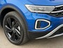 Volkswagen T-Roc 1.5 TSI 150pk DSG Style | Black Style | Trekhaak | IQ light | 18 inch | Carplay | Rijklaar incl. garantie