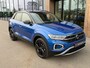 Volkswagen T-Roc 1.5 TSI 150pk DSG Style | Black Style | Trekhaak | IQ light | 18 inch | Carplay | Rijklaar incl. garantie