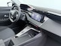 Peugeot 308 Business | Elektrische parkeerrem | Extra getinte achterste zijruiten en achterruit | ISOFIX-bevestigingspunten voor drie kinderzitjes. Op de passagiersstoel en de buitenste zitplaatsen van de achterbank