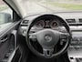 Volkswagen Passat Variant 1.4 TSI Highline BlueMotion 6-Bak 125 PK. Mooie en als nieuw rijdende auto !!! Zuinig en zeer betrouwbaar !! Alle keuringen toegestaan !