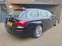 BMW 5-Serie Touring 528xi High Executive 245PK Trekhaak / Achteruitrij Camera / Cruise Controle / Stoelverarming / Navigatie /