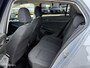 Volkswagen Golf 1.5 eTSI Style Nardo Grijs | Automaat | ACC