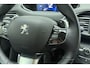 Peugeot 308 1.2 PureTech Blue Lease Allure Digitale i-Cockpit l Sportstoelen l Camera l Climate Control l Apple Carplay & Android Auto l Bluetooth l Adaptive Cruise Control l DAB l Lichtmetalen Velgen