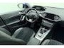 Peugeot 308 1.2 PureTech Blue Lease Allure Digitale i-Cockpit l Sportstoelen l Camera l Climate Control l Apple Carplay & Android Auto l Bluetooth l Adaptive Cruise Control l DAB l Lichtmetalen Velgen