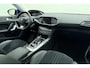 Peugeot 308 1.2 PureTech Blue Lease Allure Digitale i-Cockpit l Sportstoelen l Camera l Climate Control l Apple Carplay & Android Auto l Bluetooth l Adaptive Cruise Control l DAB l Lichtmetalen Velgen