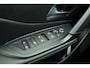 Peugeot 408 1.6 HYbrid GT 225 EAT8 First Edition Nappa Leer l AGR l Stoelverwarming- en Massage l Trekhaak l Camera l LED l 3D i-Cockpit l Adaptive Cruise Control l Climate control l Wireless Apple Carplay & Android Auto l