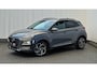 Hyundai Kona 1.6 GDI HEV Premium in prachtige staat en met zeer veel opties.
