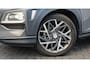 Hyundai Kona 1.6 GDI HEV Premium in prachtige staat en met zeer veel opties.