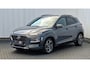 Hyundai Kona 1.6 GDI HEV Premium in prachtige staat en met zeer veel opties.