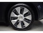 Tesla Model Y Long Range Dual Motor AWD 514pk Afn. trekhaak Navi Camera Leer Warmtepomp ACC Autopilot PDC Elektr. achterklep Stoelverwarmimg voor en achter Stuurverwarming Optie: Full Self-Driving Capability BTW auto