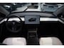 Tesla Model Y Long Range Dual Motor AWD 514pk Afn. trekhaak Navi Camera Leer Warmtepomp ACC Autopilot PDC Elektr. achterklep Stoelverwarmimg voor en achter Stuurverwarming Optie: Full Self-Driving Capability BTW auto