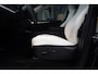 Tesla Model Y Long Range Dual Motor AWD 514pk Afn. trekhaak Navi Camera Leer Warmtepomp ACC Autopilot PDC Elektr. achterklep Stoelverwarmimg voor en achter Stuurverwarming Optie: Full Self-Driving Capability BTW auto
