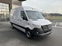 Mercedes-Benz Sprinter 317 CDI L2 H2 Pro Facelift / MBUX / Navigatie / Camera / Cruise control / Airco / 270 Graden achterdeuren