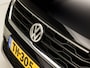 Volkswagen T-Roc 1.5 TSI Sport 150Pk (PANORAMADAK, VIRTUAL COCKPIT, APPLE CARPLAY, LEDER, SPORTSTOELEN, GETINT GLAS, ADAPTIVE CRUISE, LED KOPLAMPEN, NIEUWSTAAT)