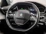 Peugeot 2008 1.2 PureTech Sport (APPLE CARPLAY, GROOT NAVI, CRUISE, PARKEERSENSOREN, SPORTSTOELEN, LANE ASSIST, NIEUWE APK, NIEUWSTAAT)
