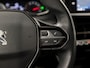 Peugeot 2008 1.2 PureTech Sport (APPLE CARPLAY, GROOT NAVI, CRUISE, PARKEERSENSOREN, SPORTSTOELEN, LANE ASSIST, NIEUWE APK, NIEUWSTAAT)