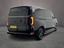 Volkswagen Transporter 2.0 TDI 150pk Automaat L2 Dubbel Cabine Bulli | Leder | Trekhaak | 360gr Camera | Sidebars | Stoelverwarming | Matrix LED | Keyless | ACC | Navigatie | Climatronic | Black on black