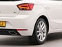 SEAT Ibiza 1.0 EcoTSI FR Business Intense | Apple carplay | Navigatie | Achteruitrij camera | Parkeersensoren voor en achter | Spraakbediening | Sportstoelen | Voorstoelen verwarmd |