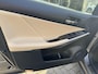 Lexus IS 300h Luxury Line NL-AUTO SCHUIFDAK STOELVENTI BLIND-SPOT STUURVERW ZONNESCHERM