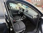 Mazda 2 1.5 Skyactiv-G Luxury,Apple Carplay/Android Stoelverwarming,Stuurverwarming,Navigatie,Achteruitrij camera