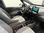 Volkswagen ID.3 Pro 58 kWh Airco ECC Navi Carplay PDC VA+ Camera Full LED Adaptive Cruise Control 18" LM Velgen Stoel/Stuurwielverwarming