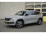 Skoda Kodiaq 1.5 TSI 150PK! Automaat Sportline Business BJ2021 Lmv 19" | Led V+A | Pdc | Keyless entry | Elek. trekhaak | Achteruitrijcamera | App-Connect | Navi | Virtual cockpit | Dashboard verlichting | Elek. Be stoel+Mem | Verwarmde voorstoelen | Zwarte hemel