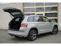 Skoda Kodiaq 1.5 TSI 150PK! Automaat Sportline Business BJ2021 Lmv 19" | Led V+A | Pdc | Keyless entry | Elek. trekhaak | Achteruitrijcamera | App-Connect | Navi | Virtual cockpit | Dashboard verlichting | Elek. Be stoel+Mem | Verwarmde voorstoelen/stuur |Zwarte hemel