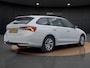 Skoda Octavia Combi 1.5 TSI First Edition | Carplay | Trekhaak | Camera | Elek Achterklep | Keyless | Cruise Control |