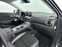 Hyundai Kona Electric EV Fashion 64 kWh | Head up display | Half leder | Blind Spot | Stoelverwarming |