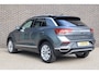 Volkswagen T-Roc 1.5 TSI 150pk Sport | Panoramadak | Beats Audio | Navigatie