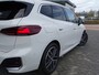 BMW 2-Serie Active Tourer 218i M Sportpakket Sportstoelen Adaptief M-onderstel Parkeerhulpsysteem 18''LM Velgen