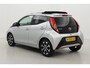 Toyota Aygo 1.0 VVT-i x-joy | Elektrisch vouwdak | Apple Carplay / Android Auto | Clima | Camera | 15 inch | Bluetooth | Privacy glas