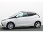 Toyota Aygo 1.0 VVT-i x-wave Cabrio Navigatie, Camera, Half Leder, LED, 15"