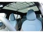 Volvo EX30 Cross Country Twin Motor Performance Ultra 69 kWh | Optioneel Experience Pack | Panoramadak | Premium audio by Harman Kardon | Climate Pack | Elektrisch verstelbare voorstoelen | 18 inch lichtmetalen velgen met off road banden