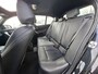 BMW 1-Serie 118i Corporate Lease High Executive | Navigatie | LM Velgen 17" | Elektrisch Glazen Panoramadak | Voorstoelen Verwarmd | M-Sportpakket | Cruise Control | Airco |
