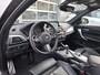 BMW 1-Serie 118i Corporate Lease High Executive | Navigatie | LM Velgen 17" | Elektrisch Glazen Panoramadak | Voorstoelen Verwarmd | M-Sportpakket | Cruise Control | Airco |