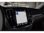 Volvo V60 2.0 T4 Inscription met PANO LED HUD LEDER CARPLAY