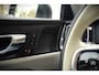 Volvo V60 2.0 T4 Inscription met PANO LED HUD LEDER CARPLAY
