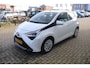 Toyota Aygo 1.0 VVT-i x-play 1e Eigenaar | Dealer Onderh | NAP | BTW | Camera | Navi via Carplay | Airco | DAB | Cruise | LED | Start/Stop | Hill-Hold