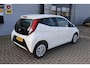 Toyota Aygo 1.0 VVT-i x-play 1e Eigenaar | Dealer Onderh | NAP | BTW | Camera | Navi via Carplay | Airco | DAB | Cruise | LED | Start/Stop | Hill-Hold