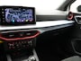 SEAT Ibiza 1.0 EcoTSI FR Business Intense | Apple carplay | Navigatie | Achteruitrij camera | Parkeersensoren voor en achter | Spraakbediening | Sportstoelen | Voorstoelen verwarmd |