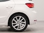 SEAT Ibiza 1.0 EcoTSI FR Business Intense | Apple carplay | Navigatie | Achteruitrij camera | Parkeersensoren voor en achter | Spraakbediening | Sportstoelen | Voorstoelen verwarmd |