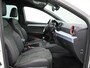 SEAT Ibiza 1.0 EcoTSI FR Business Intense | Apple Carplay | Navigatie | Achteruitrij camera | Parkeersensoren voor en achter | Sportstoelen | Voorstoelen verwarmd |
