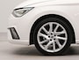 SEAT Ibiza 1.0 EcoTSI FR Business Intense | Apple Carplay | Navigatie | Achteruitrij camera | Parkeersensoren voor en achter | Sportstoelen | Voorstoelen verwarmd |