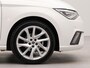 SEAT Ibiza 1.0 EcoTSI FR Business Intense | Apple Carplay | Navigatie | Achteruitrij camera | Parkeersensoren voor en achter | Sportstoelen | Voorstoelen verwarmd |