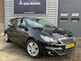 Peugeot 308 SW 1.2 PureTech Zwart | Stationwagen | Climate | Cruise | Stoelverwarming