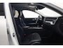 Volvo V60 2.0 B3 Business Pro Aut. [ LED Navi Camera Stoelverwarming ]