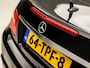 Mercedes-Benz E-klasse 200 CGI Elegance 184Pk Automaat (NAVIGATIE, NEKVERWARMING, HARMAN/KARDON, LEDER, XENON, CAMERA, NIEUWE APK, NIEUWSTAAT)