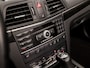 Mercedes-Benz E-klasse 200 CGI Elegance 184Pk Automaat (NAVIGATIE, NEKVERWARMING, HARMAN/KARDON, LEDER, XENON, CAMERA, NIEUWE APK, NIEUWSTAAT)